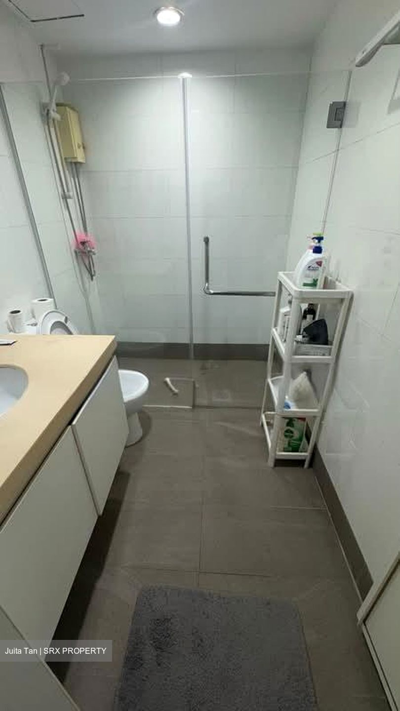 International Plaza (D2), Apartment #559561811